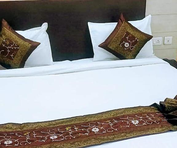 Hotel Ranjit Residency Telangana Hyderabad DELUXE NONAC ROOMS