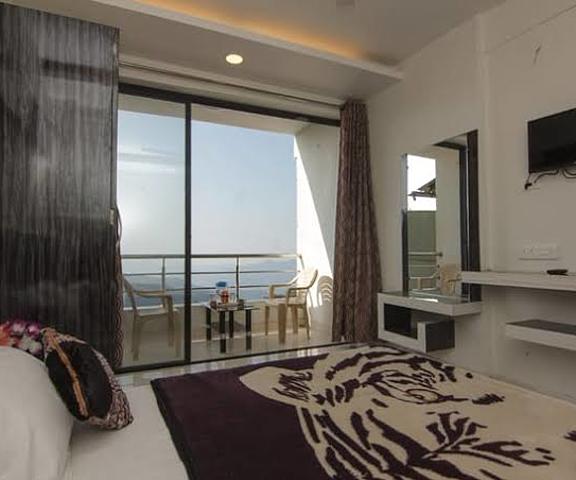 Hotel Vighnaharta Palace Maharashtra Mahabaleshwar Deluxe Couple Room with Balcony  (NON AC)
