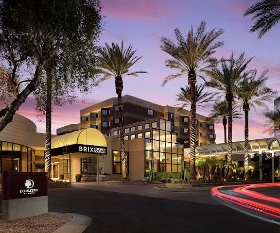 DoubleTree Suites by Hilton Phoenix Arizona Phoenix Exterior Detail