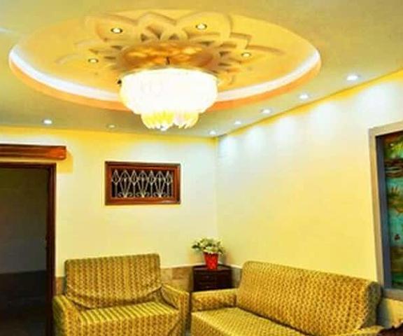 Hotel Vijay Deluxe Uttar Pradesh Sultanpur sitting area