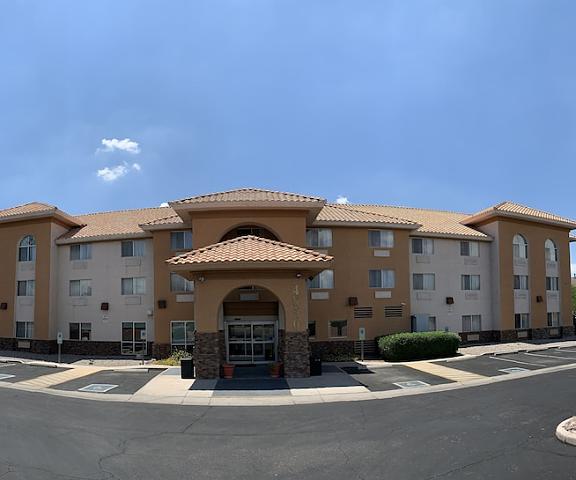 Comfort Inn & Suites near Kino Sports Complex Arizona Tucson Facade