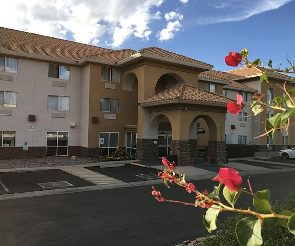 Comfort Inn & Suites near Kino Sports Complex Arizona Tucson Exterior Detail