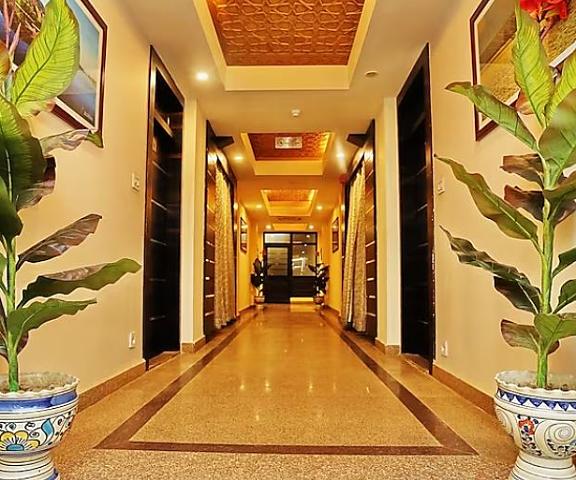 Asian Park Hotel Jammu and Kashmir Srinagar Hallway