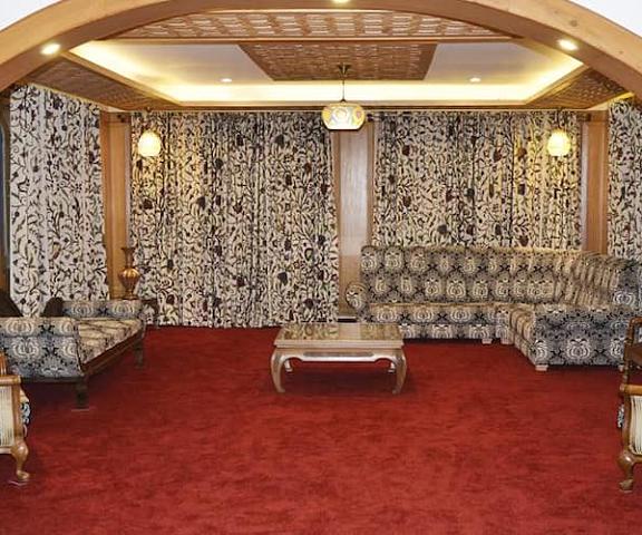 Kashmir Mahal Resort Jammu and Kashmir Srinagar Sitting area