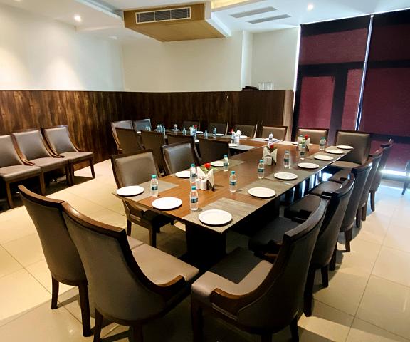 Fairvacanze Inns & Suites Haryana Sonipat Food & Dining