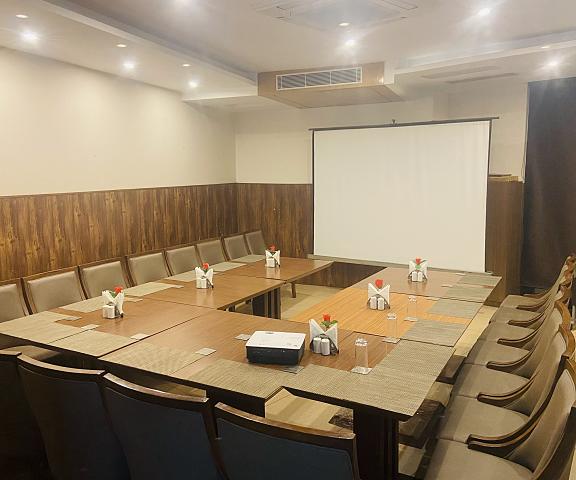 Fairvacanze Inns & Suites Haryana Sonipat Business Centre