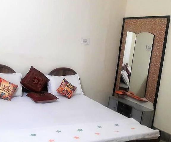 Wow Backpackers Punjab Amritsar Family Suite AC Room
