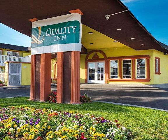 Quality Inn & Suites California Sacramento Exterior Detail