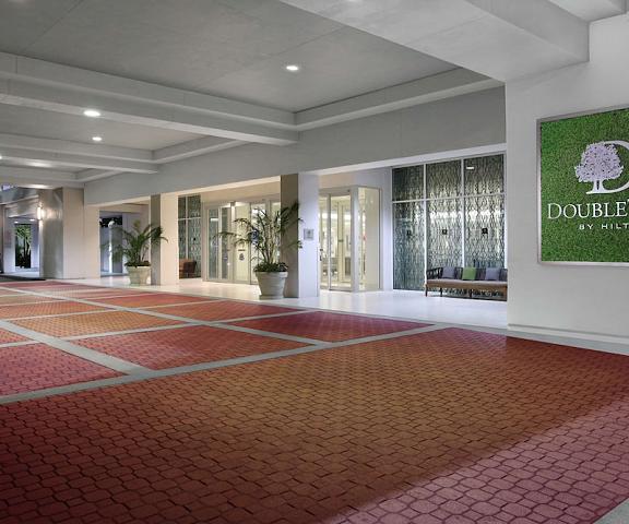 DoubleTree by Hilton at the Entrance to Universal Orlando Florida Orlando Exterior Detail