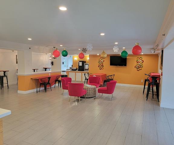 Casa Bella Inn & Suites Extended Stay Florida Tallahassee Lobby
