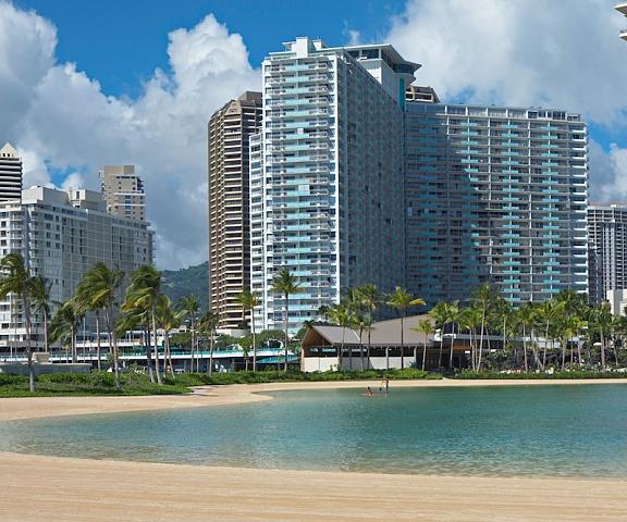 Ilikai Hotel & Luxury Suites Hawaii Honolulu Facade