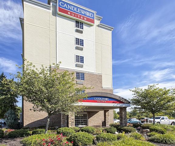 Candlewood Suites Indianapolis Airport, an IHG Hotel Indiana Indianapolis Exterior Detail