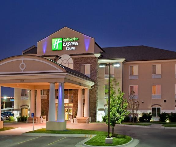Holiday Inn Express & Suites Wichita Airport, an IHG Hotel Kansas Wichita Exterior Detail