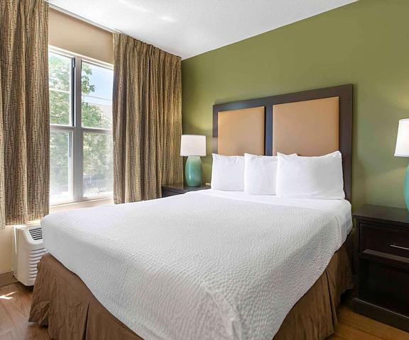 Extended Stay America Suites Raleigh RTP 4919 Miami Blvd North Carolina Durham Room