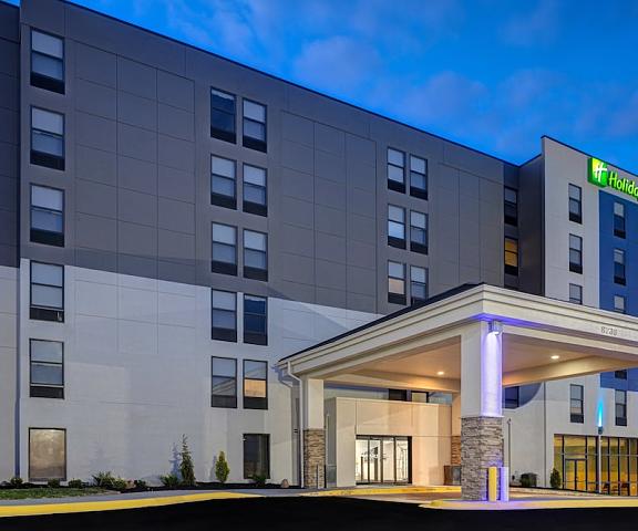 Holiday Inn Express & Suites Central Omaha, an IHG Hotel Nebraska Omaha Exterior Detail