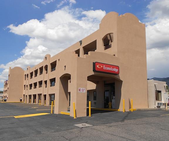 Econo Lodge East New Mexico Albuquerque Entrance