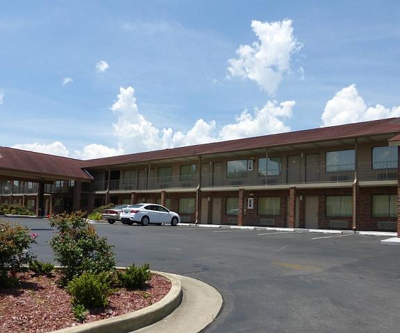 Red Roof Inn & Suites Cleveland, TN Tennessee Cleveland Exterior Detail