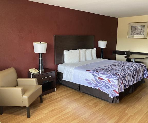 Red Roof Inn & Suites Cleveland, TN Tennessee Cleveland Room