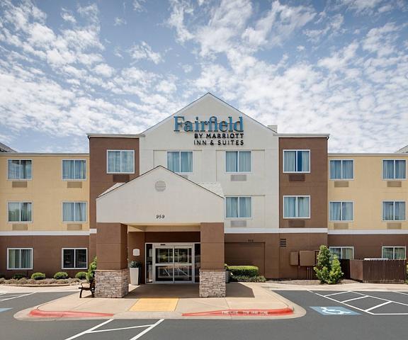 Fairfield Inn & Suites by Marriott Austin-University Area Texas Austin Exterior Detail