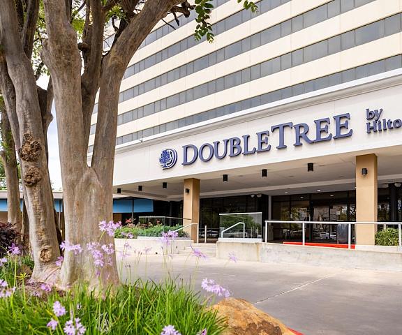 DoubleTree by Hilton Houston Medical Center Hotel & Suites Texas Houston Exterior Detail