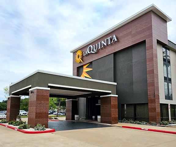 La Quinta Inn & Suites by Wyndham Houston Stafford Sugarland Texas Stafford Facade