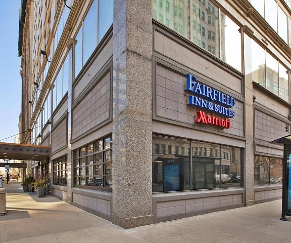 Fairfield Inn & Suites by Marriott Milwaukee Downtown Wisconsin Milwaukee Exterior Detail