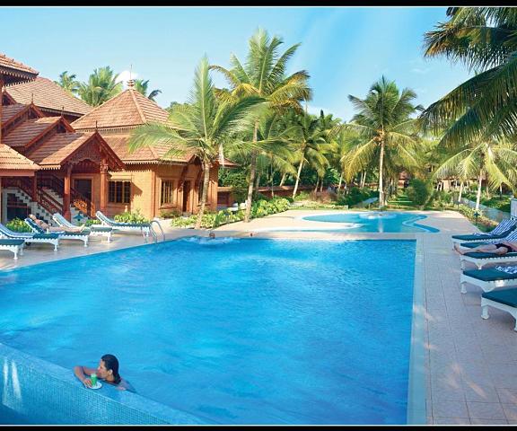 Lakesong Resort Kerala Kumarakom Pool