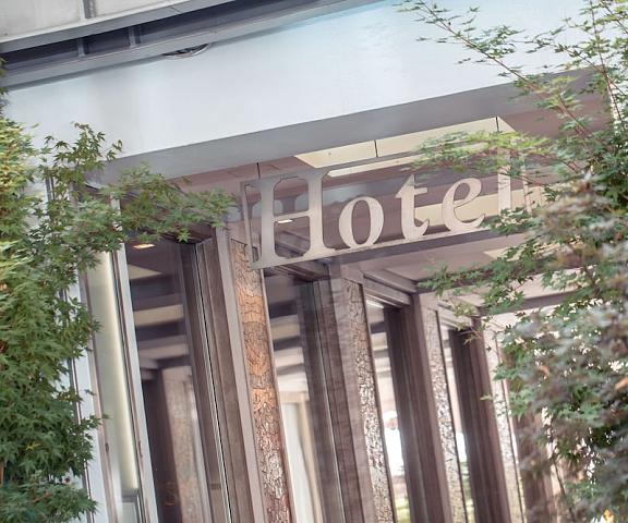 Hotel Bleibtreu Berlin by Golden Tulip Brandenburg Region Berlin Entrance