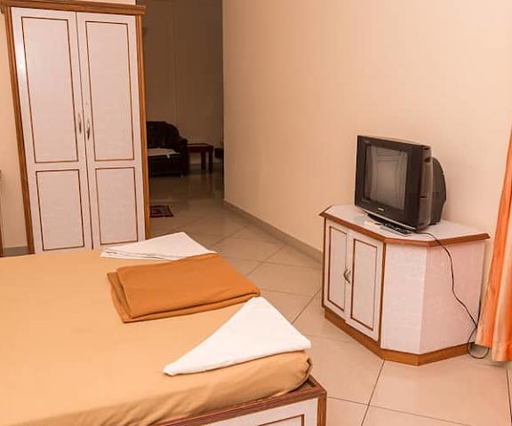 Woodside - The Business Class Hotel Karnataka Mangalore suite room