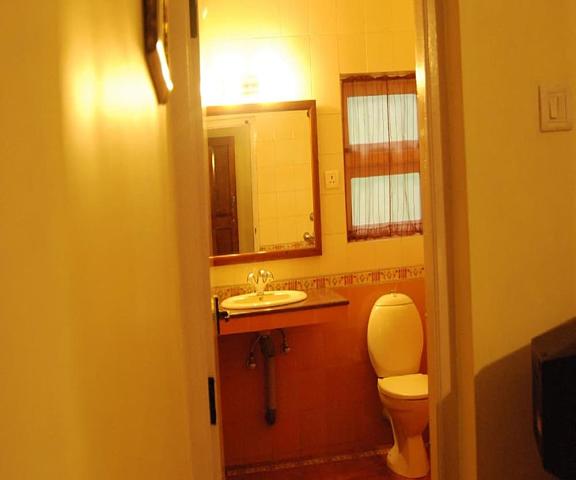 Bella Vista Stay Tamil Nadu Coonoor Bathroom