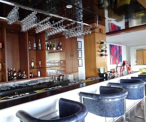 Amanora The Fern Hotels & Club Maharashtra Pune Bar
