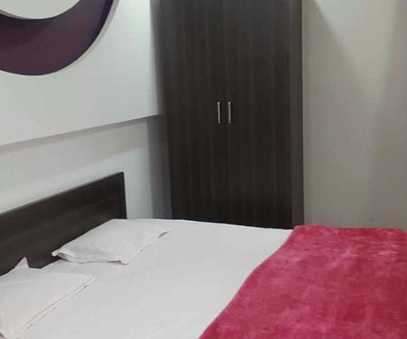 Hotel Holiday Era Lodging Maharashtra Aurangabad Premium Room