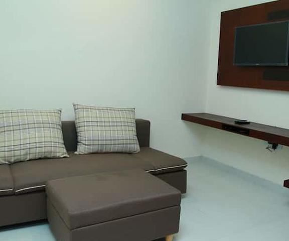 Vavas Inn & Suites Kerala Malappuram Corner Suite Interior