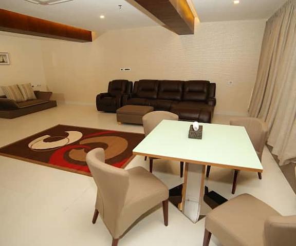 Vavas Inn & Suites Kerala Malappuram Presidential Suite Interior  3
