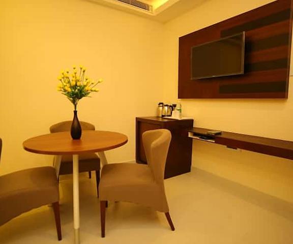 Vavas Inn & Suites Kerala Malappuram Vista Suite Interior  4