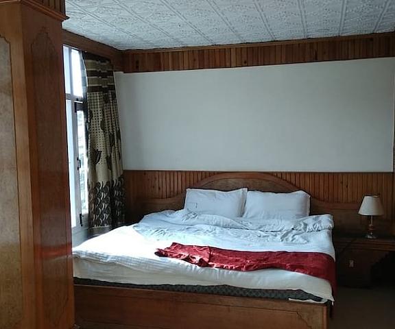 Lords Grey Deluxe Himachal Pradesh Shimla Bedroom