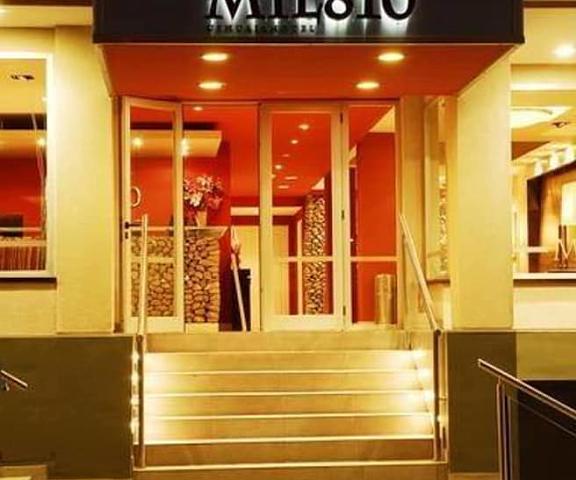 Hotel Mil 810 Magallanes Ushuaia Entrance