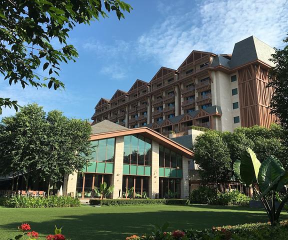 Resorts World Sentosa - Equarius Hotel null Singapore Exterior Detail