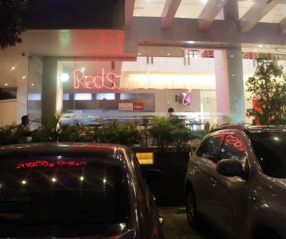 Redstar Hotel West Java Jakarta Exterior Detail