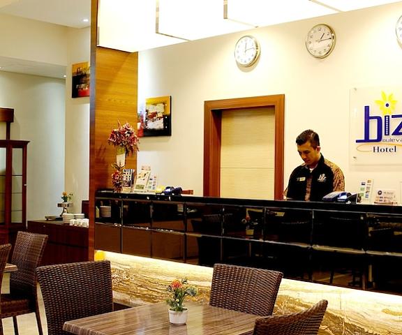 Biz Boulevard Hotel null Manado Reception