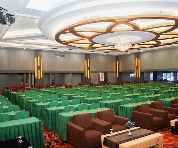 New Hollywood Hotel Riau Pekanbaru Meeting Room