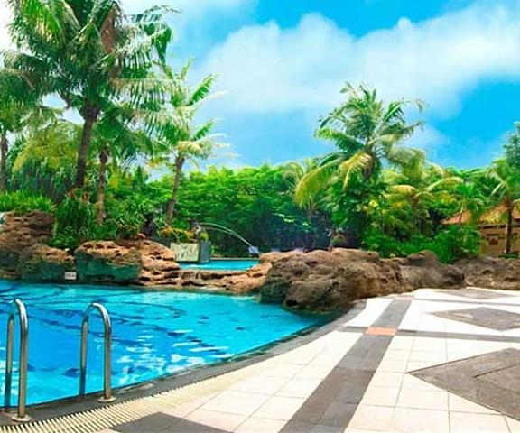 Grand Tropic Suites Hotel West Java Jakarta Garden