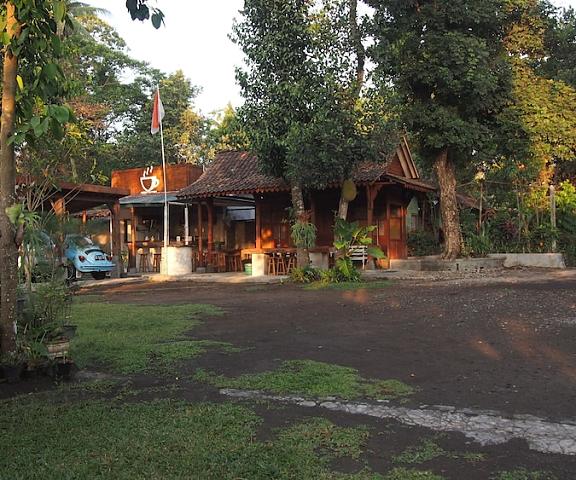 The Riverside Javanese Cottages null Pakem Exterior Detail