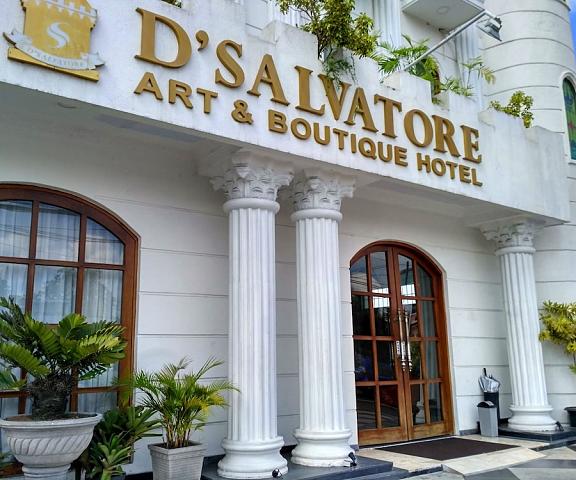 D'Salvatore Art & Boutique Hotel West Java Depok Facade