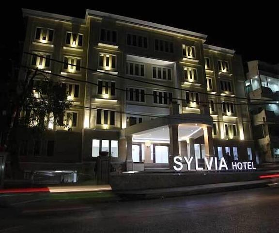 Sylvia Hotel Kupang null Kupang Facade