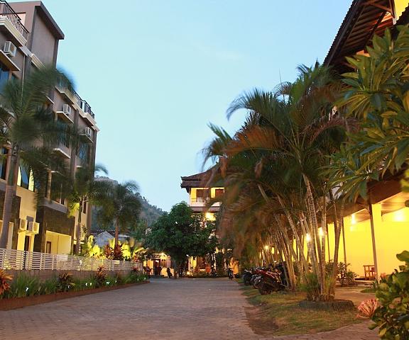 Puri Senggigi Hotel null Senggigi Courtyard
