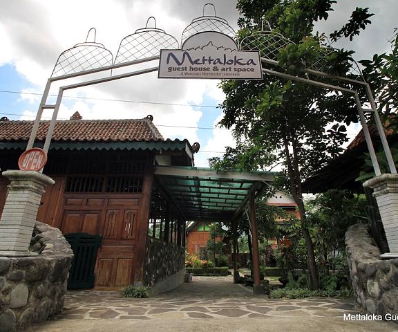 Mettaloka Guest House and Art Space null Borobudur Entrance