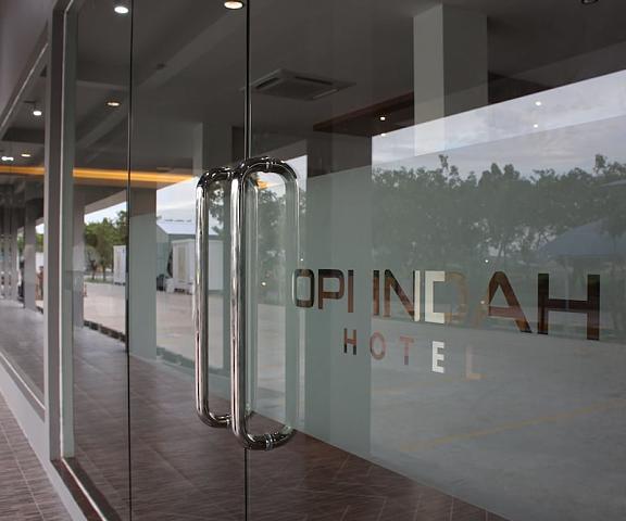Opi Indah Hotel null Palembang Interior Entrance