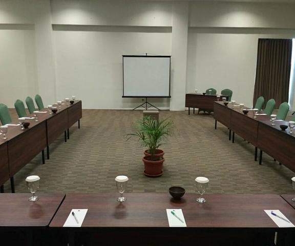Opi Indah Hotel null Palembang Meeting Room