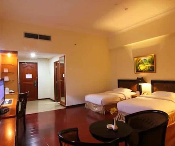 Golden View Hotel Riau Islands Batam Room